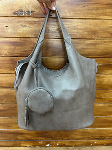 Bolso hobo grande con neceser extraíble