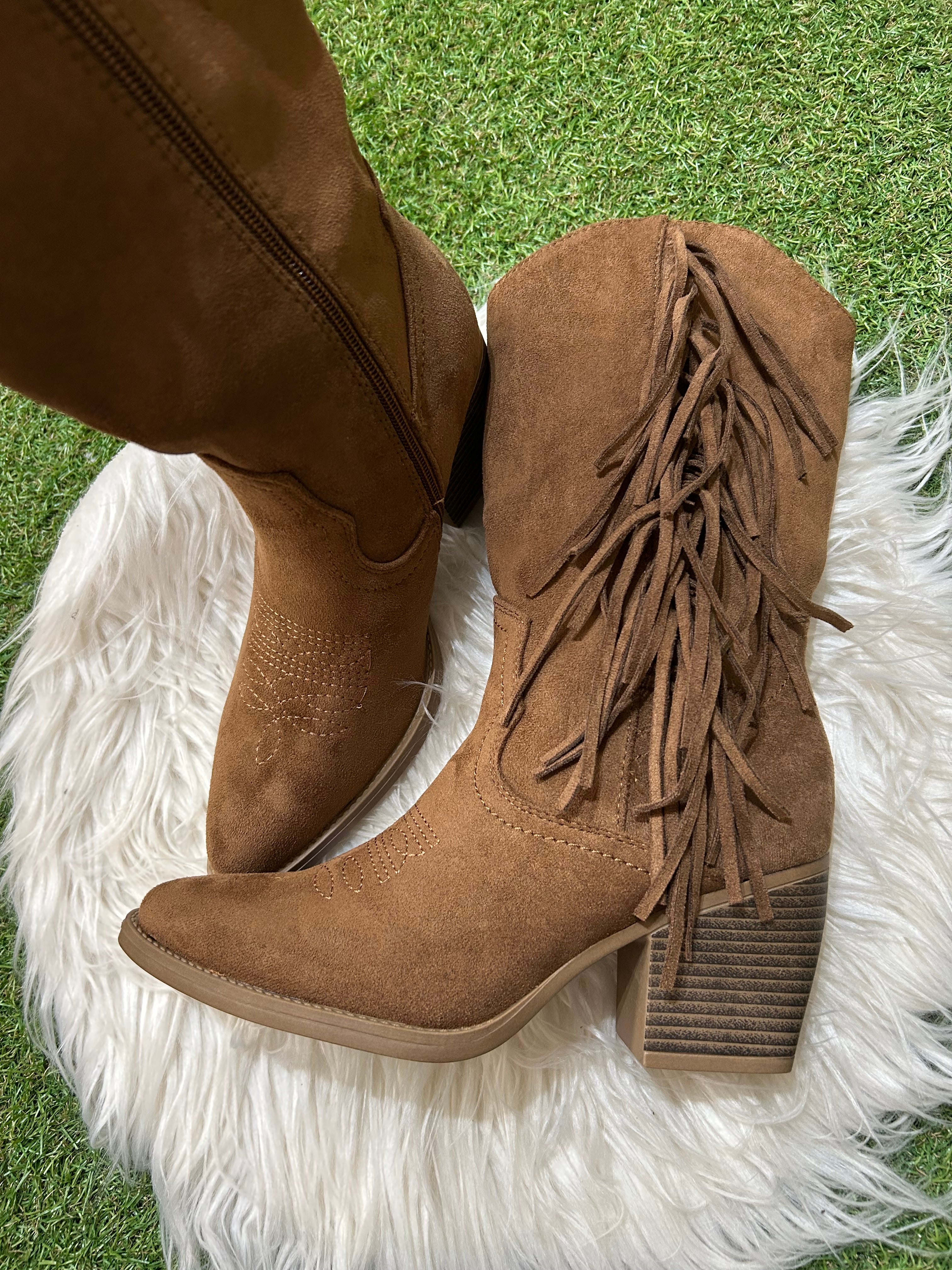 Botas cowboy marrón con flecos