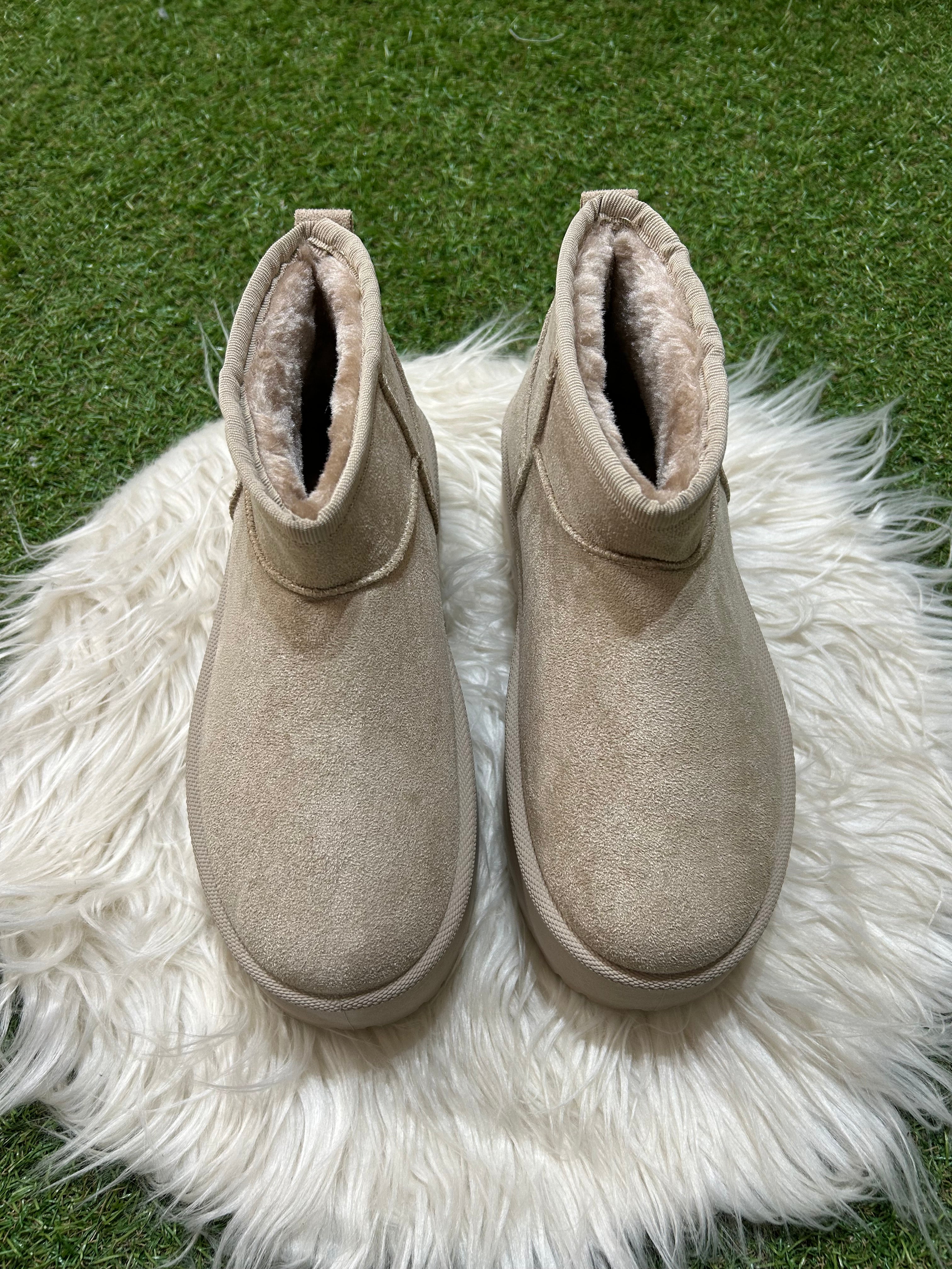 Botines plataforma beige