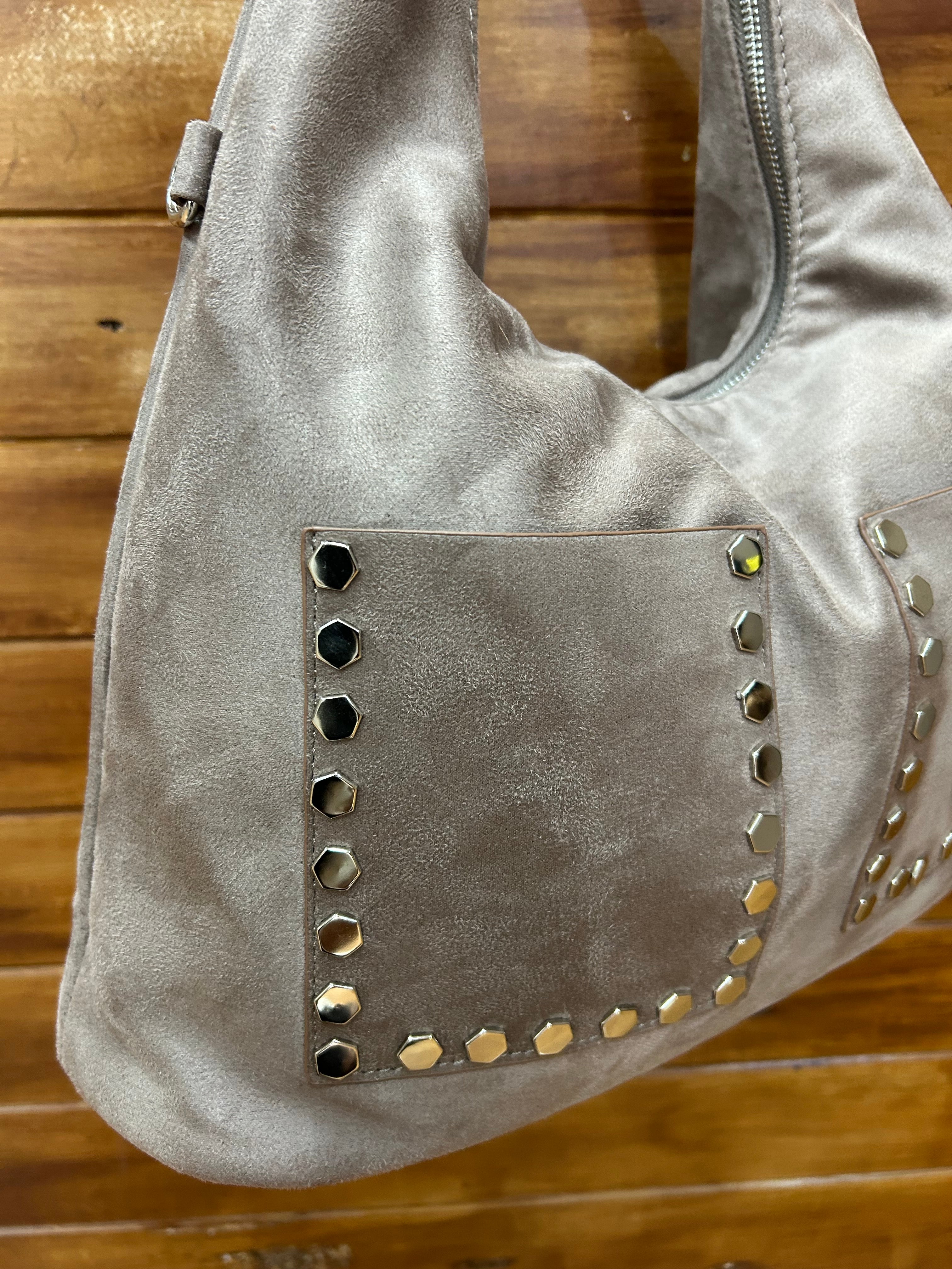 Bolso de hombro efecto ante con tachas