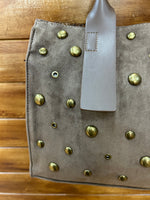 Bolso shopper tachuelas ante