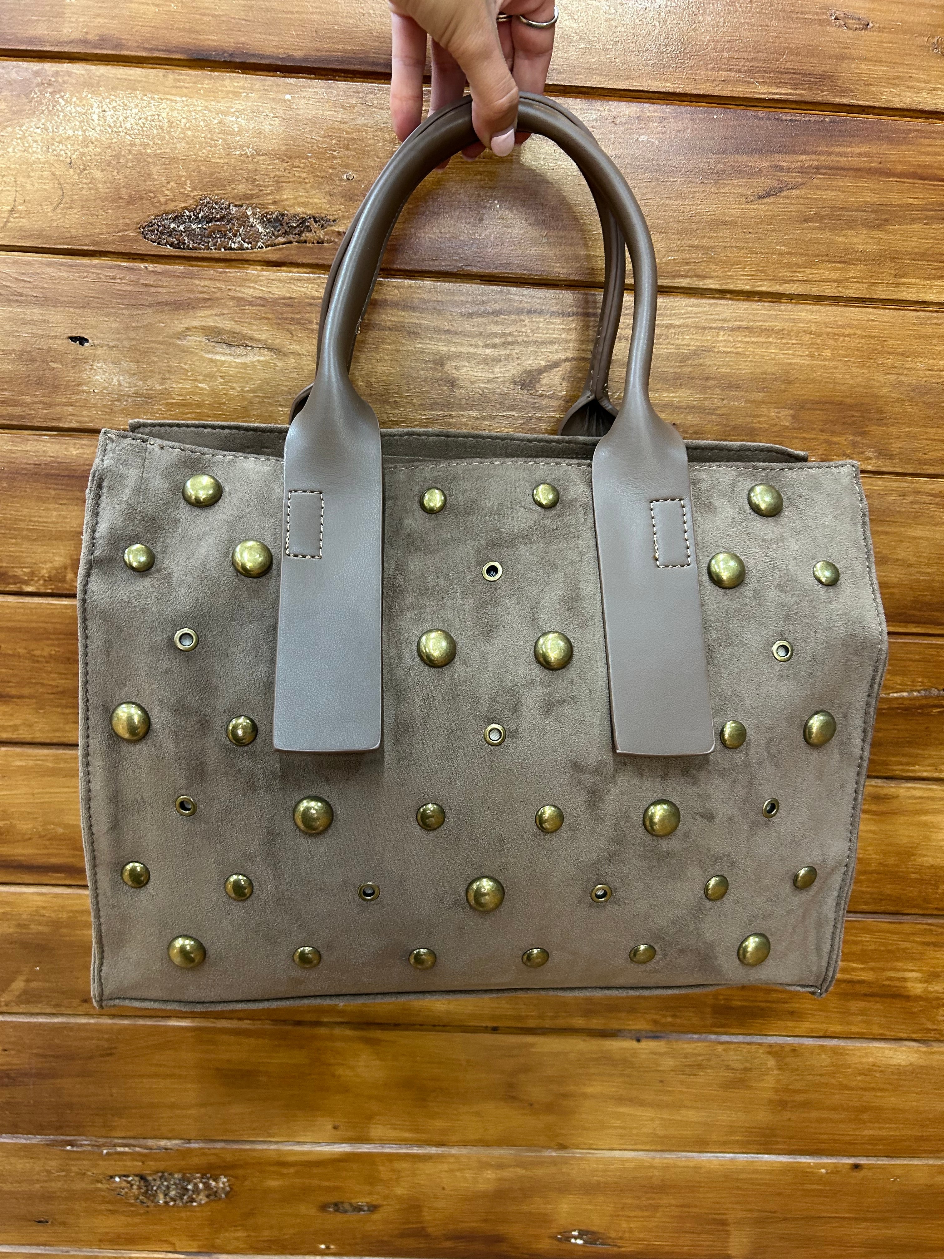Bolso shopper tachuelas ante